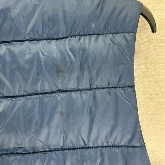 Champion Puffer Vest- Blue- Size XL - Picture 9 of 9